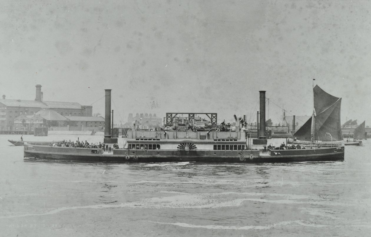 Prom Woolwich: prom na rzece, 1896 autorstwa English Photographer