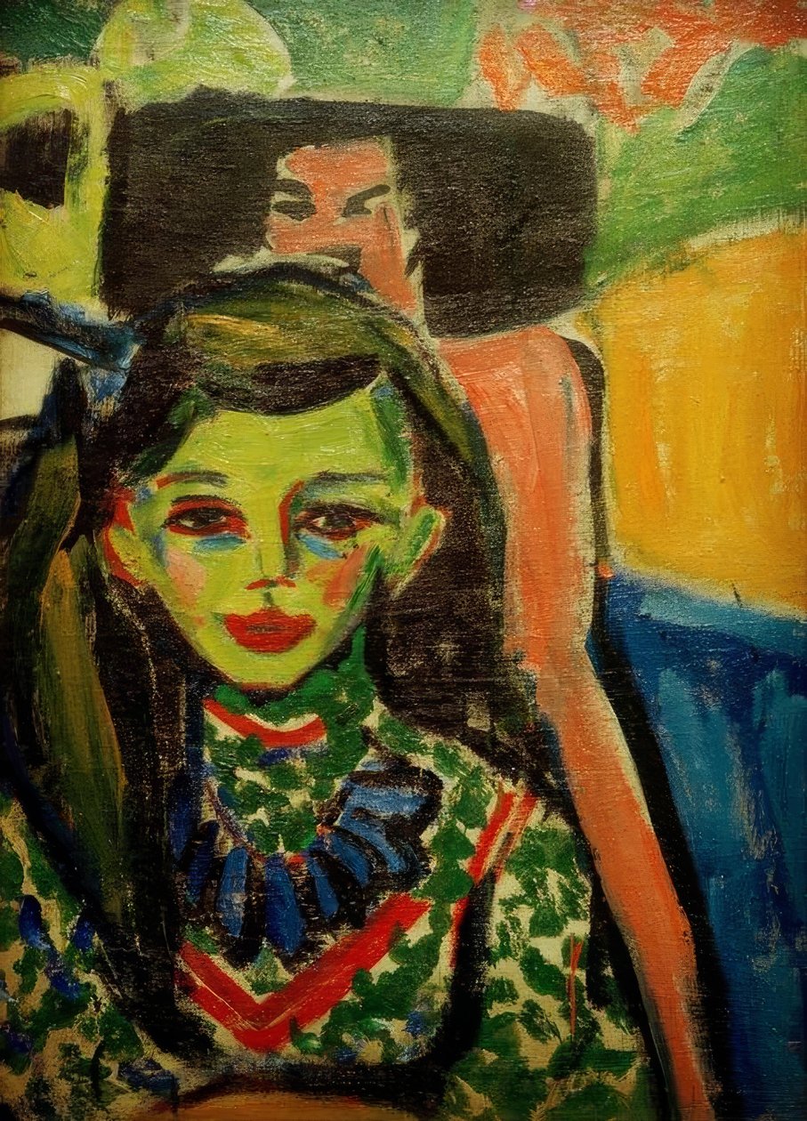 Fränzi przed rzeźbionym krzesłem autorstwa Ernst Ludwig Kirchner