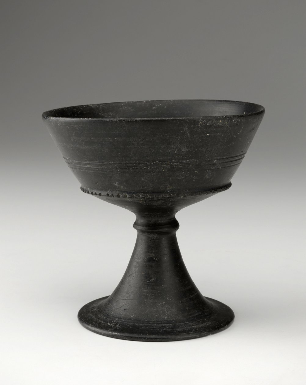 Kubek, ok. 620-600 pne (ceramika bucchero) autorstwa Etruscan