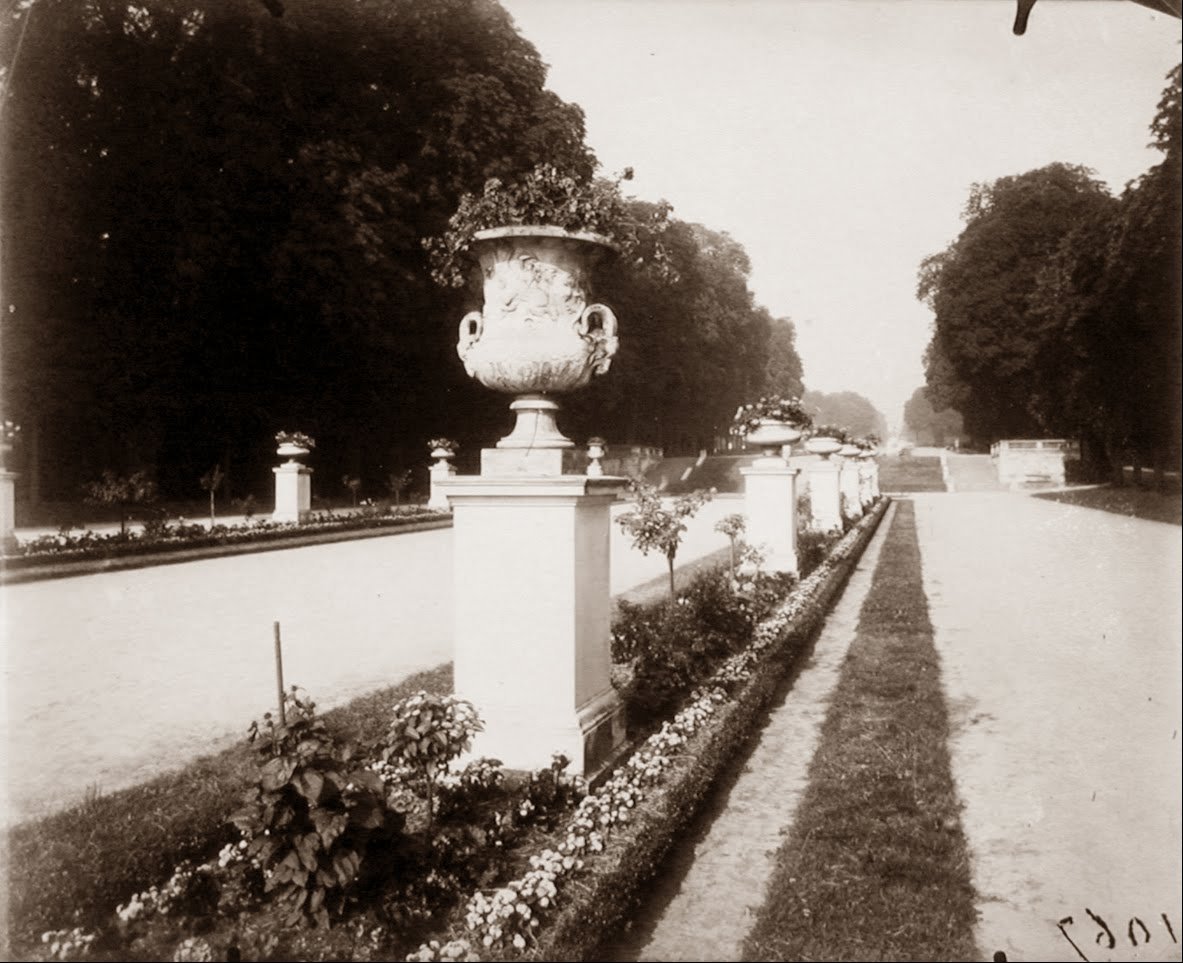 Święta Chmura autorstwa Eugène Atget