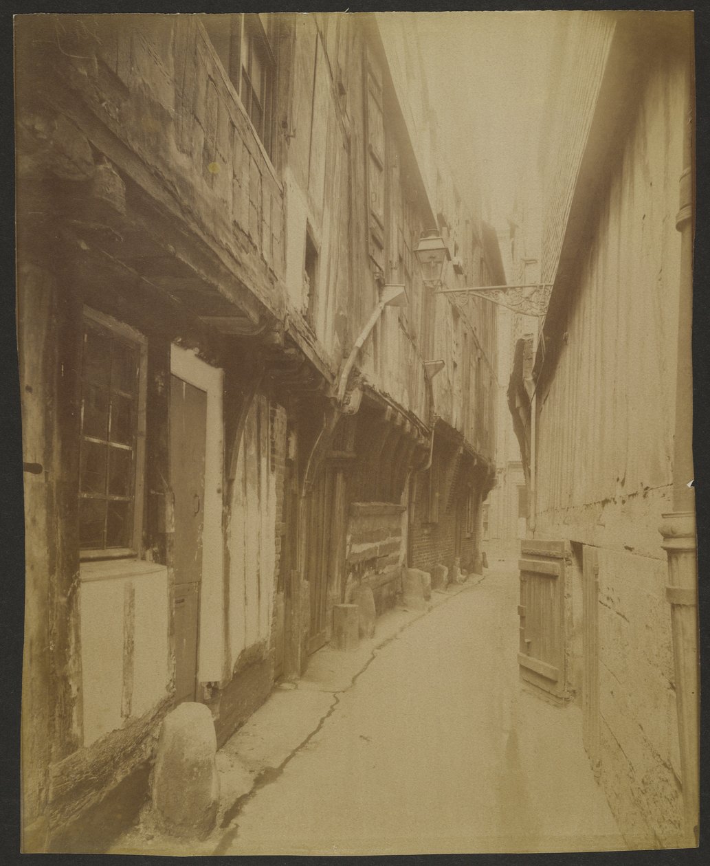 Rouen, Impasse des Hauts-Mariages autorstwa Eugène Atget