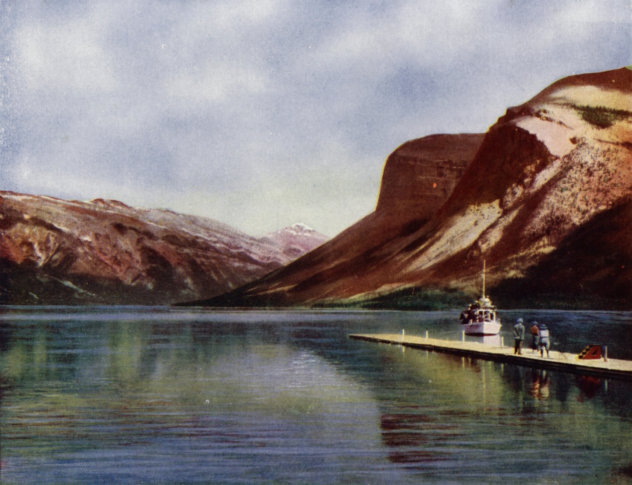 Jezioro Minnewanka, Park Narodowy Banff (zdjęcie ilustracyjne) autorstwa European Photographer