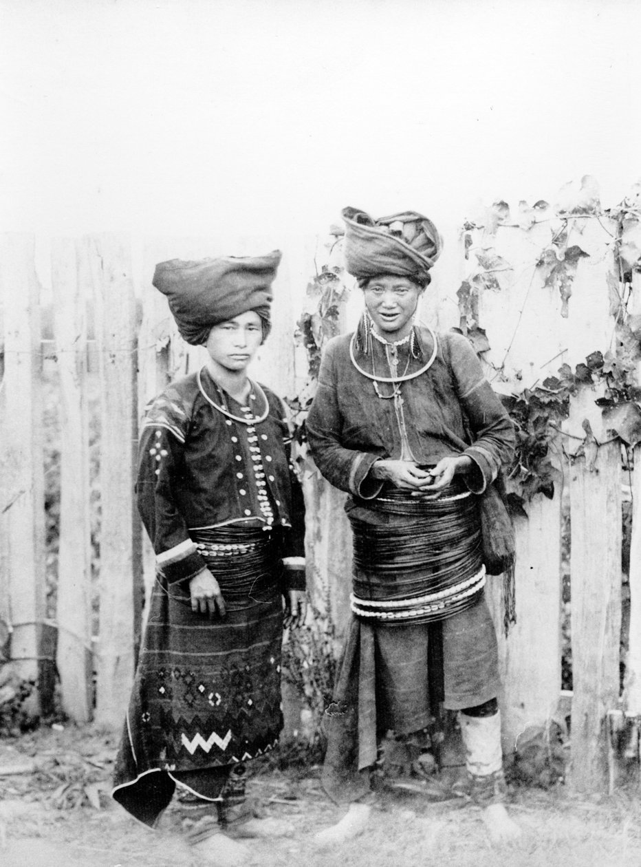 Kachin Kobiety, ok.1870 autorstwa Felice Beato