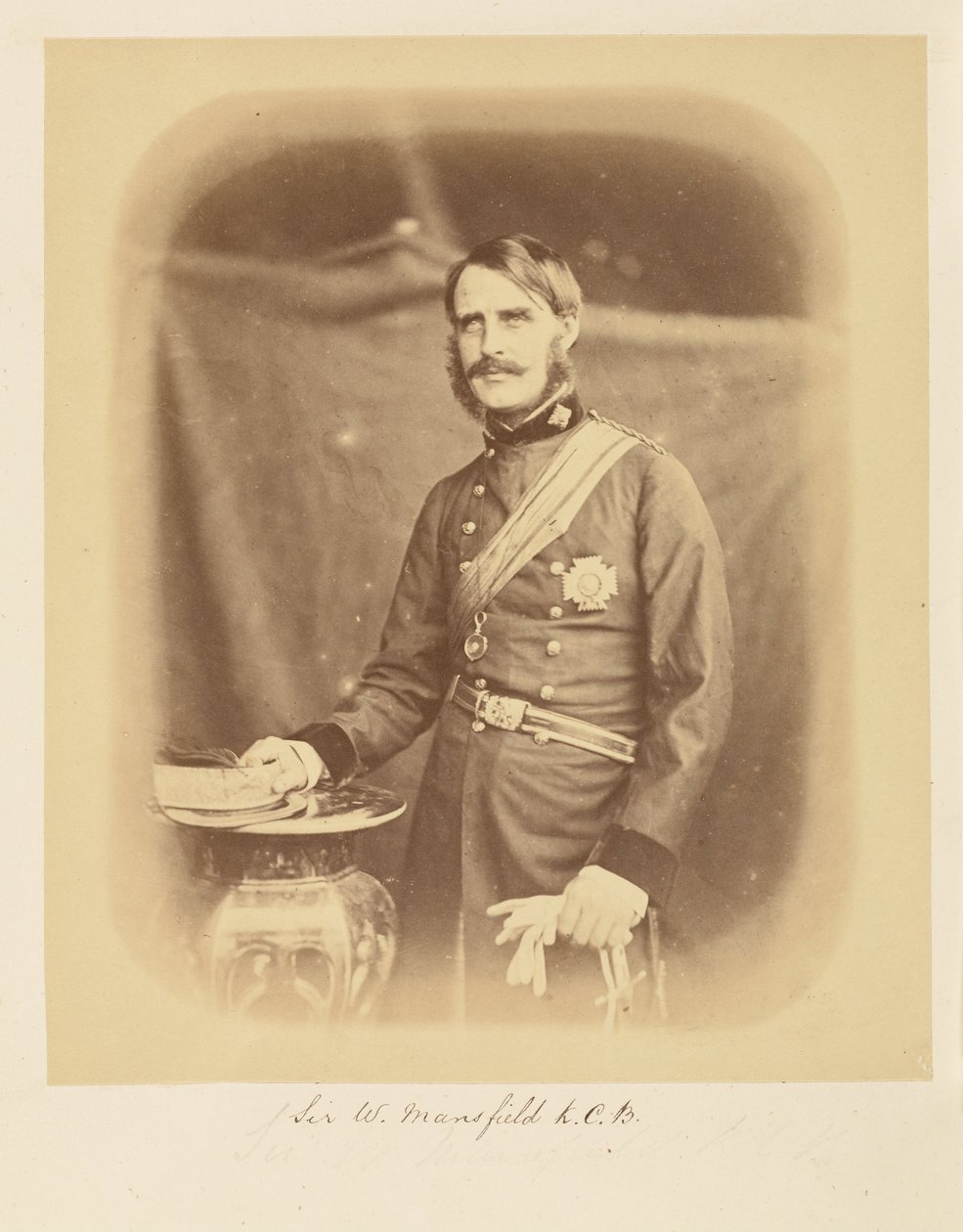 Sir W. Mansfield, K.C.B. autorstwa Felice Beato