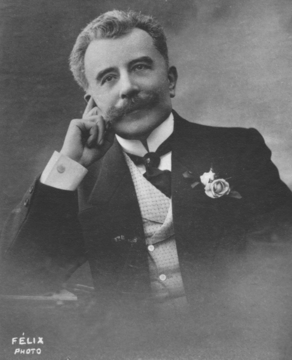 "Champsaur Felicien", ok. 1893 r. autorstwa Felix Potin