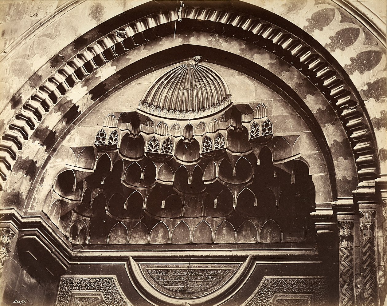 Relief niszy, Egipt autorstwa Félix Bonfils