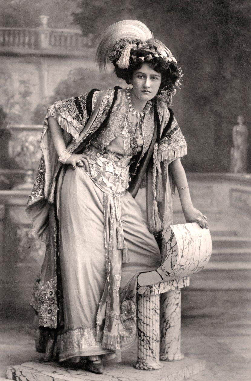 Elizabeth Firth, aktorka, 1908. autorstwa Foulsham and Banfield