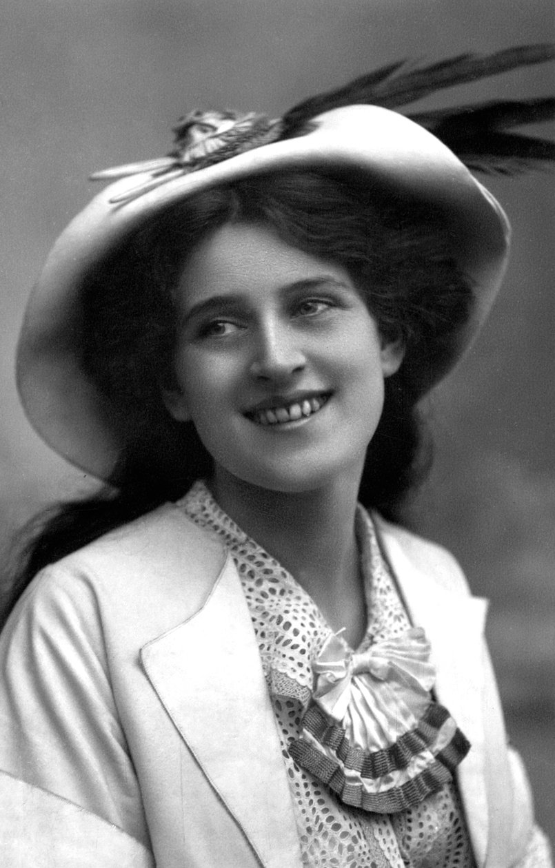 Zena Dare 1887-1975, angielska aktorka, 1908. autorstwa Foulsham and Banfield