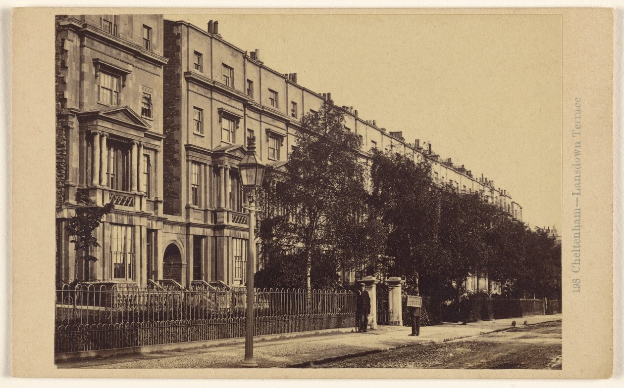 Cheltenham - Lansdown Terrace autorstwa Francis Bedford