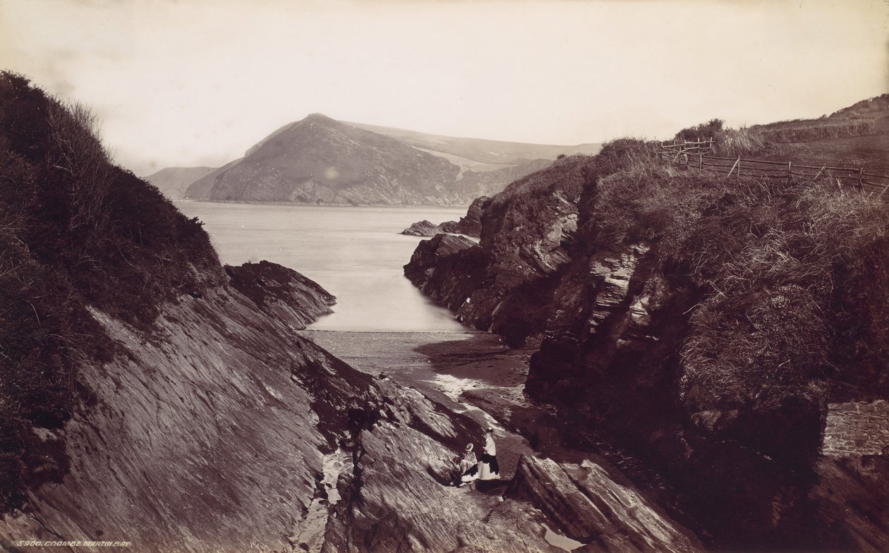 Combe Martin Bay, lata 70. XIX wieku. autorstwa Francis Frith