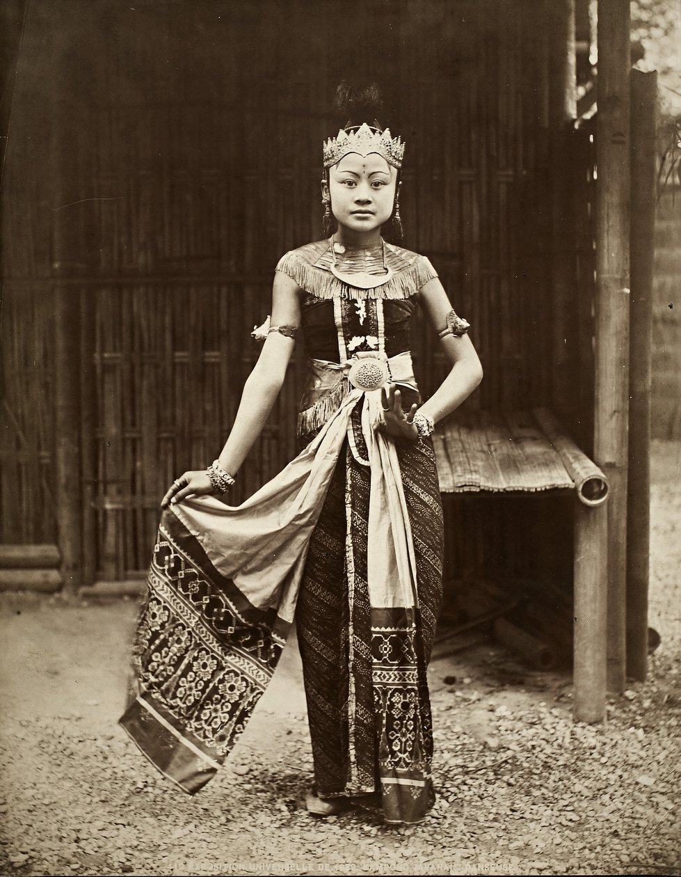 Tancerka w wiosce jawajskiej, Exposition Universelle, Paryż, 1889 (druk albumowy) autorstwa French Photographer