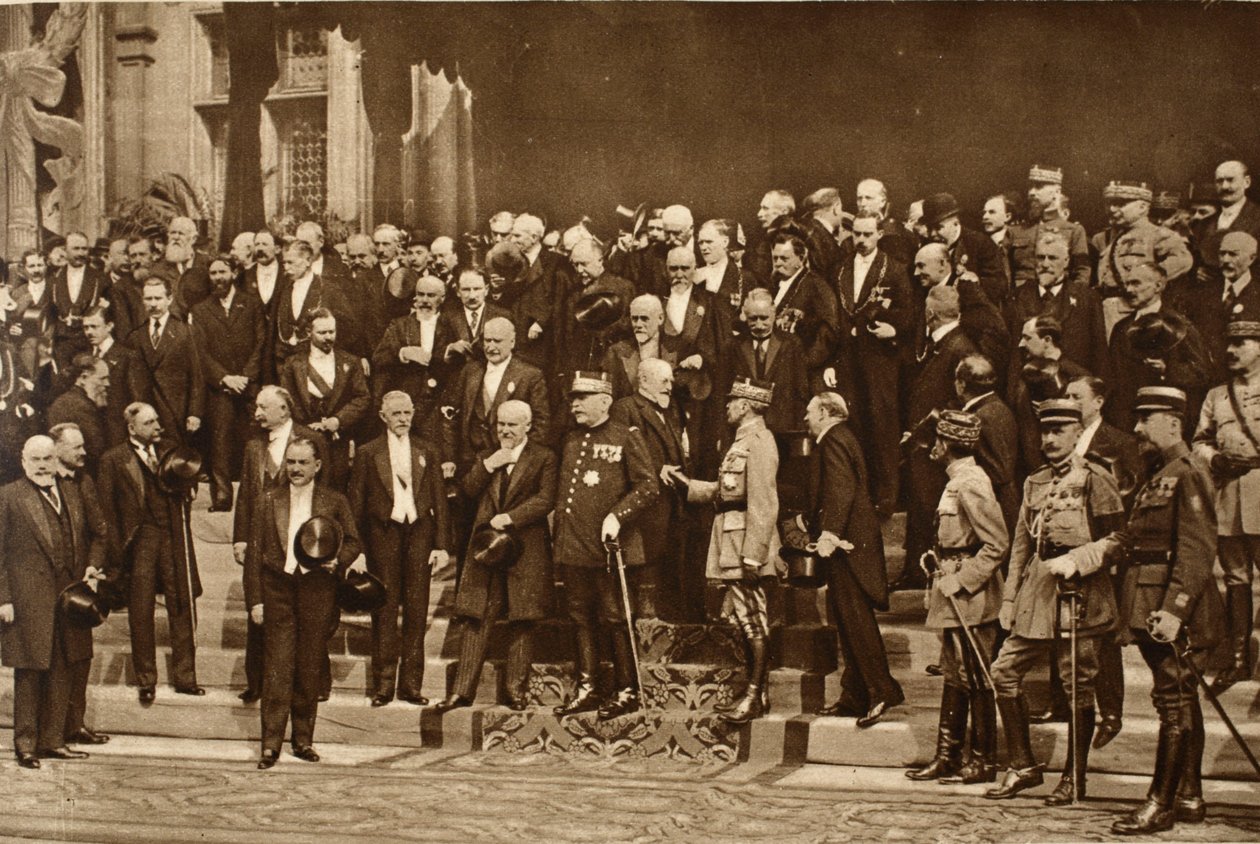 Zebranie niektórych wielkich ludzi, którzy prowadzili Francję przez lata prób do triumfu, 1914-19 autorstwa French Photographer