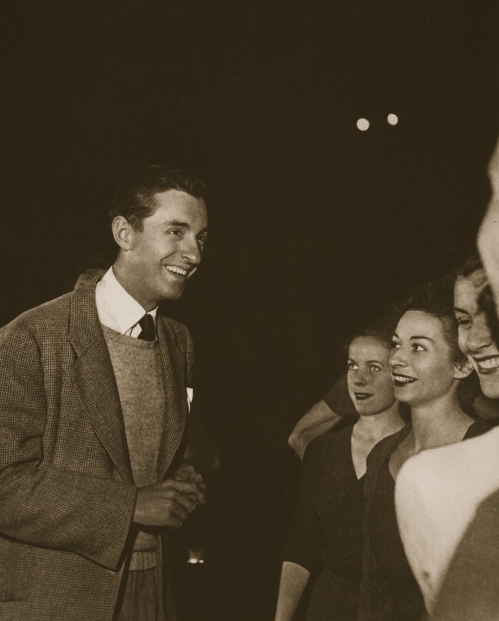 John Tara, mistrz baletu, z Grand Ballet de Monte-Carlo, 1949 (fotograwiura) autorstwa French Photographer