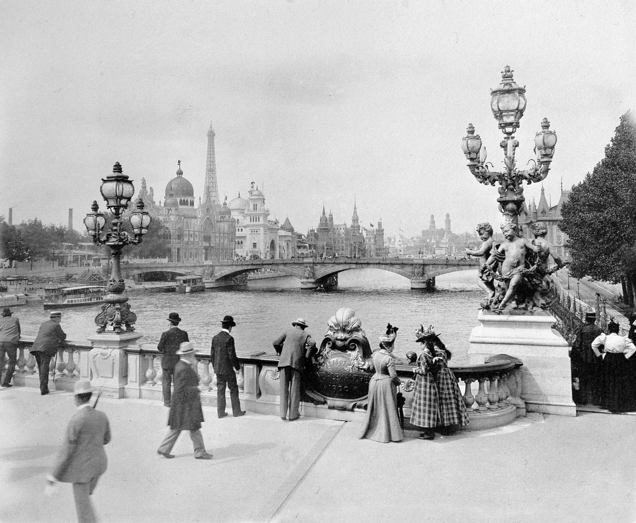 Pont Alexandre III - Wystawa Powszechna w Paryżu w 1900 r. autorstwa French Photographer