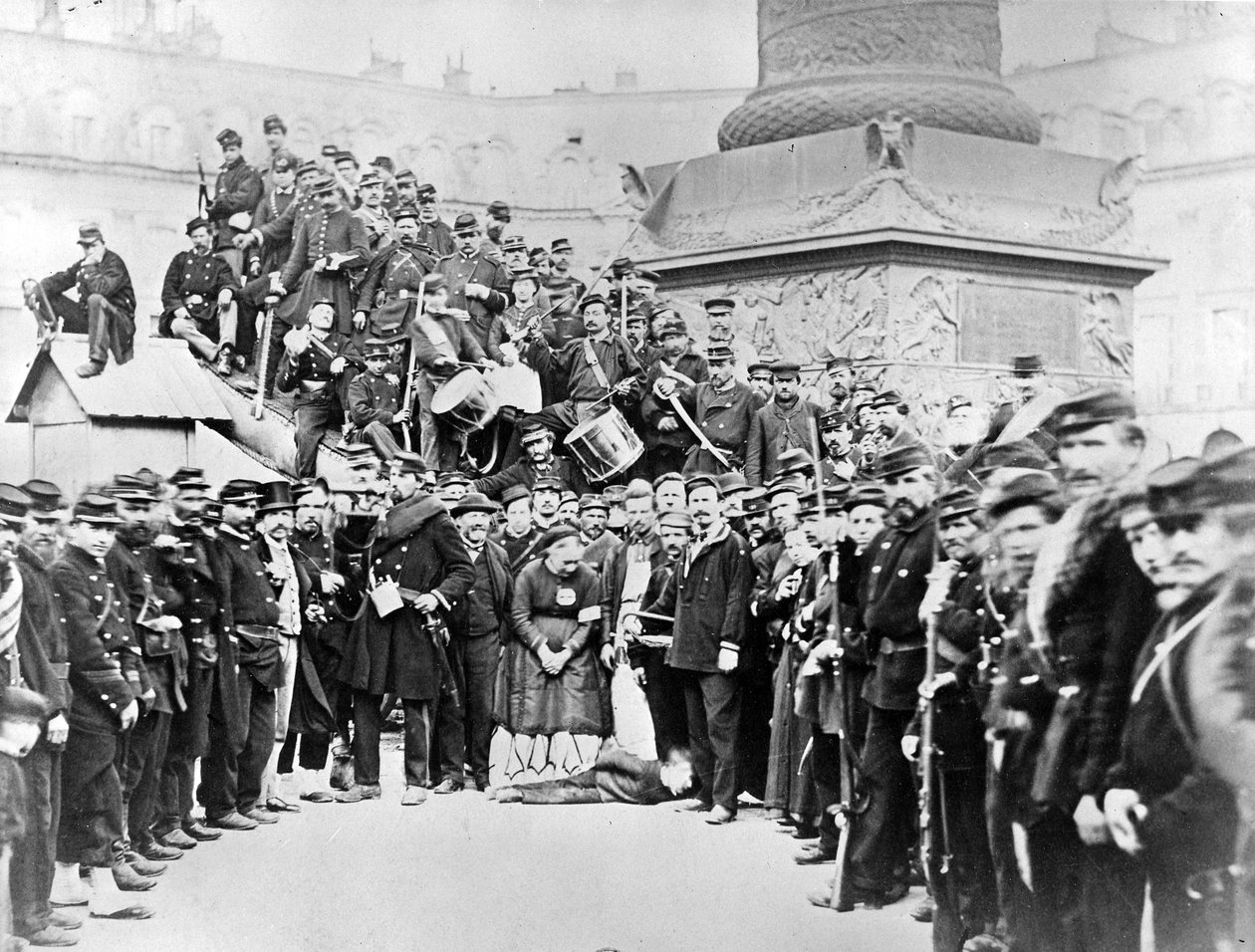 Oddziały Komuny Paryskiej na Place Vendôme, 1871 r. autorstwa French Photographer