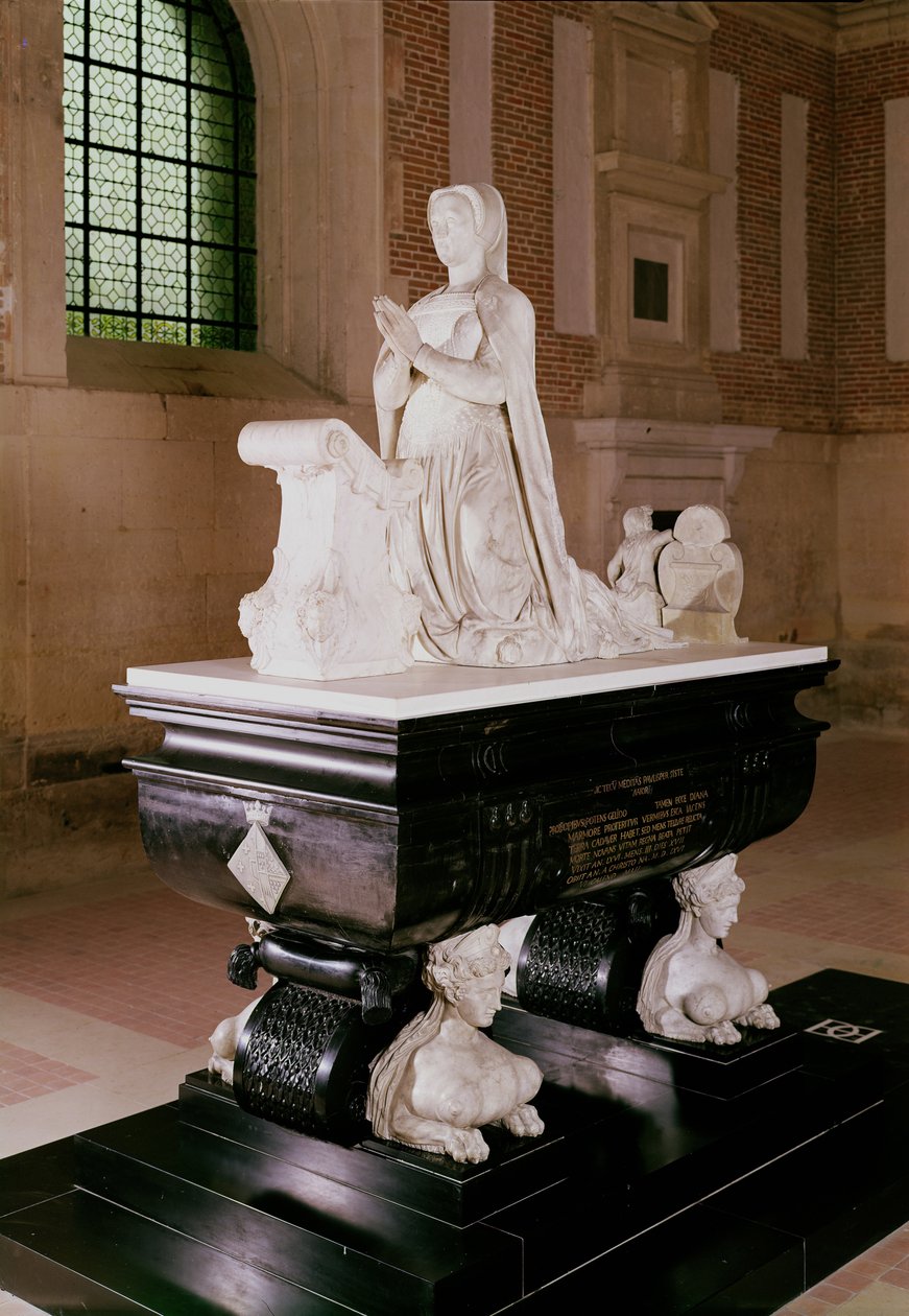Grób Diany de Poitiers (1499-1566) (marmur) autorstwa French School