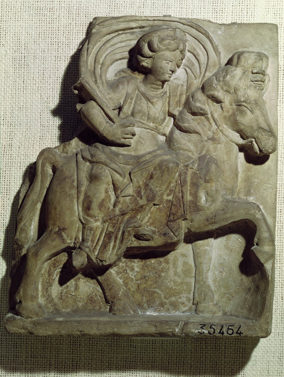 Płaskorzeźba Epony, galijskiej bogini, opiekunki koni, jeźdźców i podróżników, z Gannat, Allier, ok.50 pne-400 ne (glina) autorstwa Gallo Roman