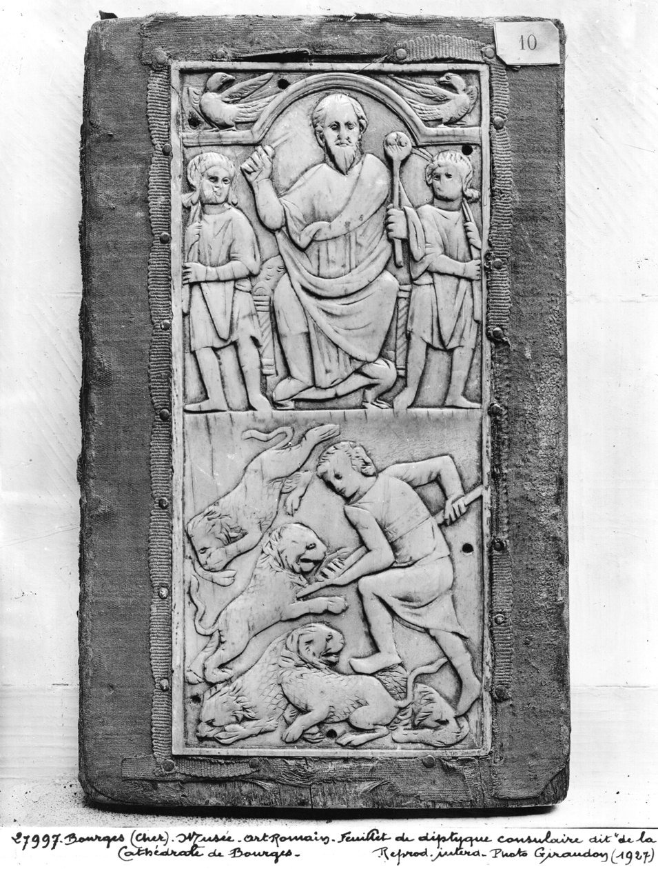 Konsularny dyptyk Aetius, prawy panel (patrz również 213282) autorstwa Gallo Roman