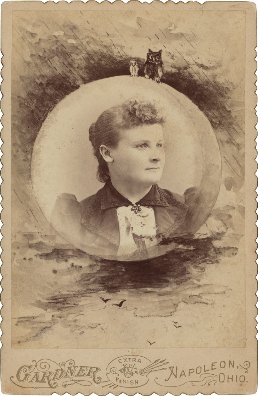 Portret kobiety, lata 1890 (zdjęcie) autorstwa Gardner Studio