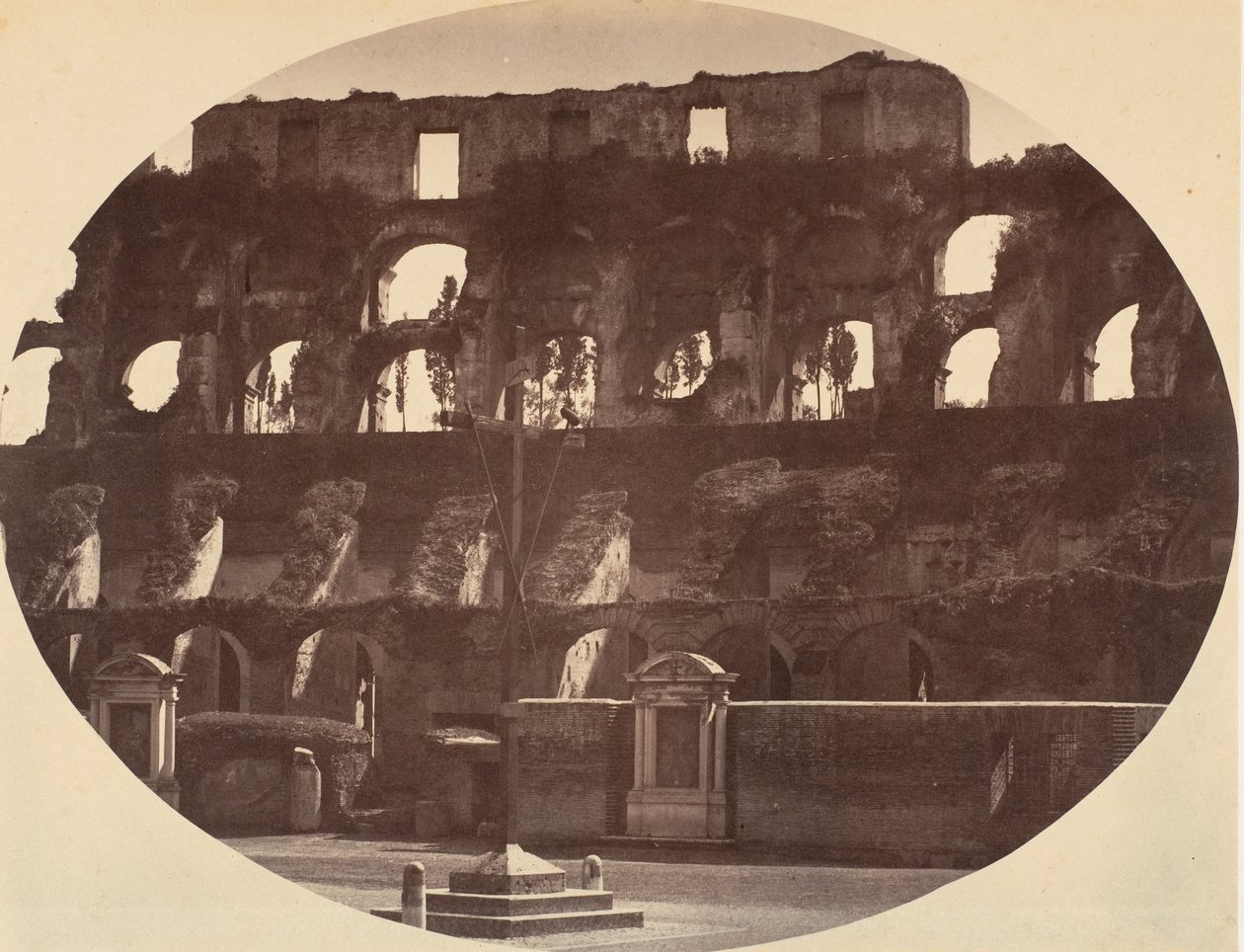Wnętrze Koloseum, lata 50. XIX wieku. autorstwa Giambattista Altadonna