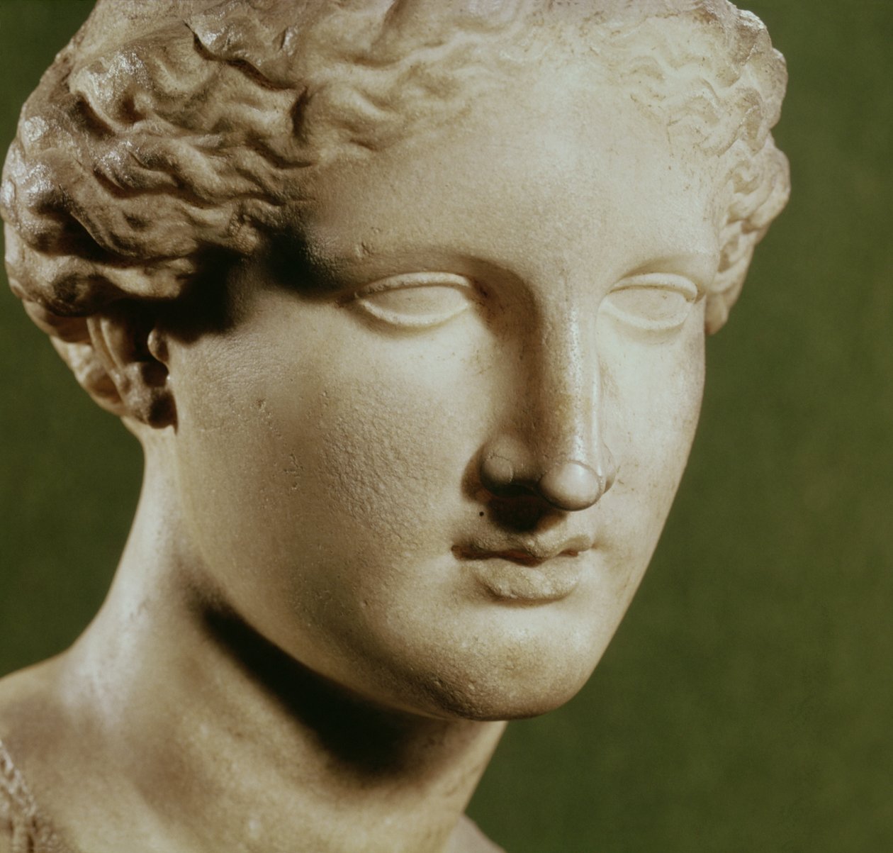 Szef Artemidy (marmur) autorstwa Greek