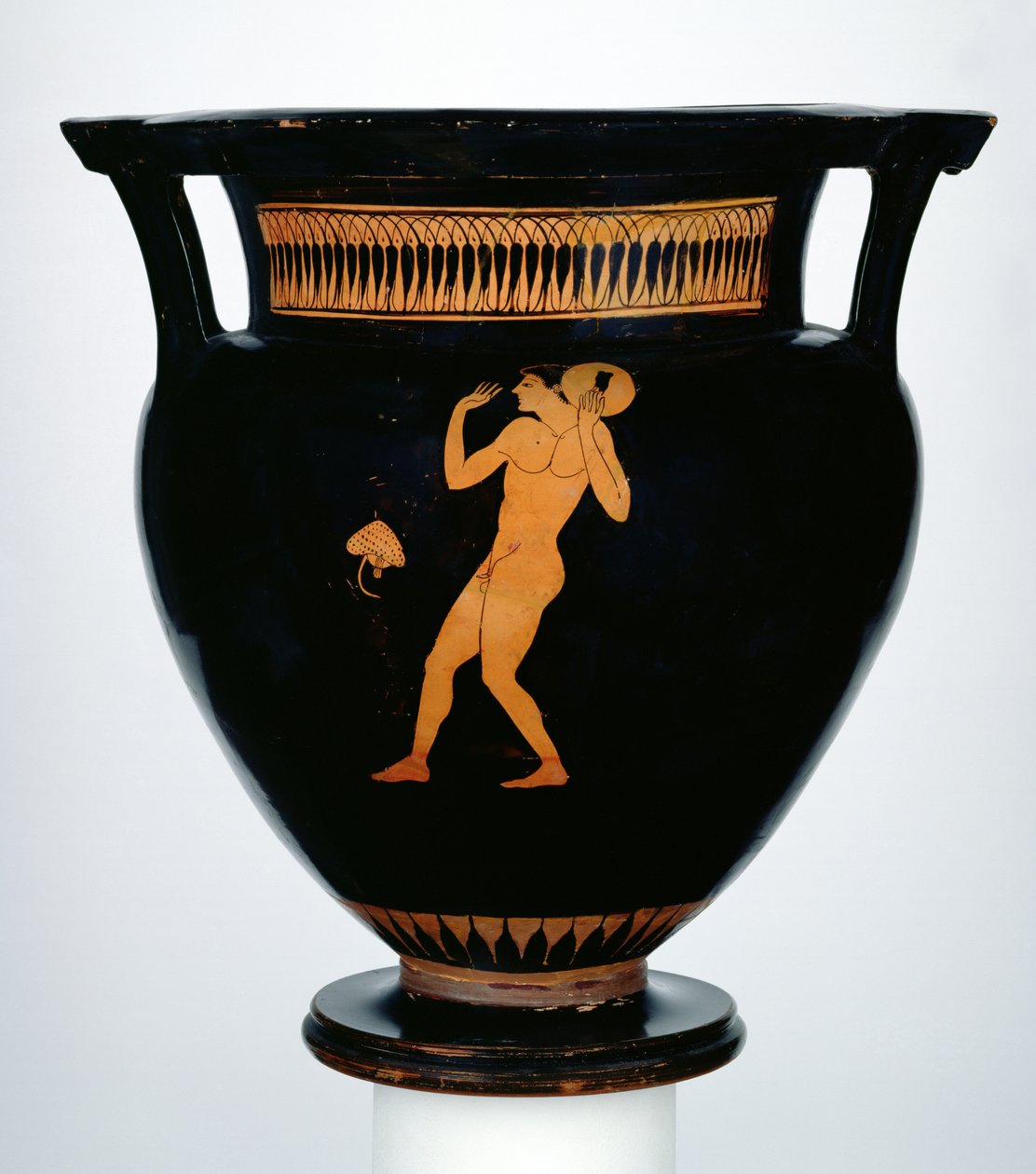 Czerwonofigurowy krater przedstawiający rzucającego dyskiem (ceramiczny) autorstwa Greek School
