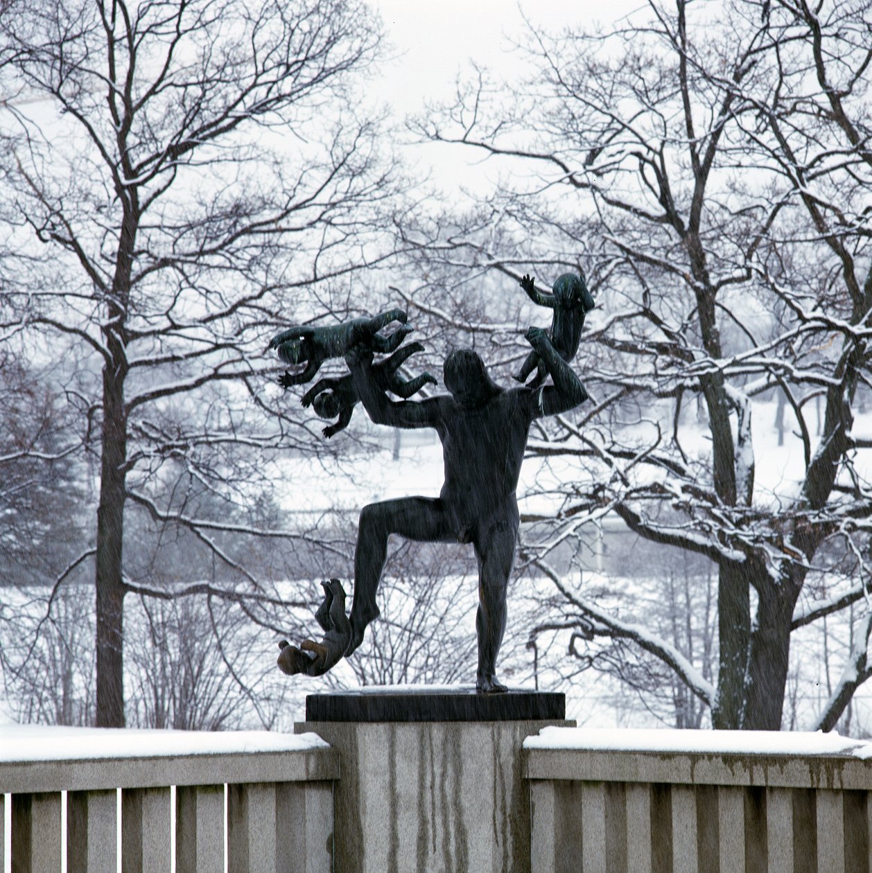 Frustracja (granit) autorstwa Gustav Vigeland