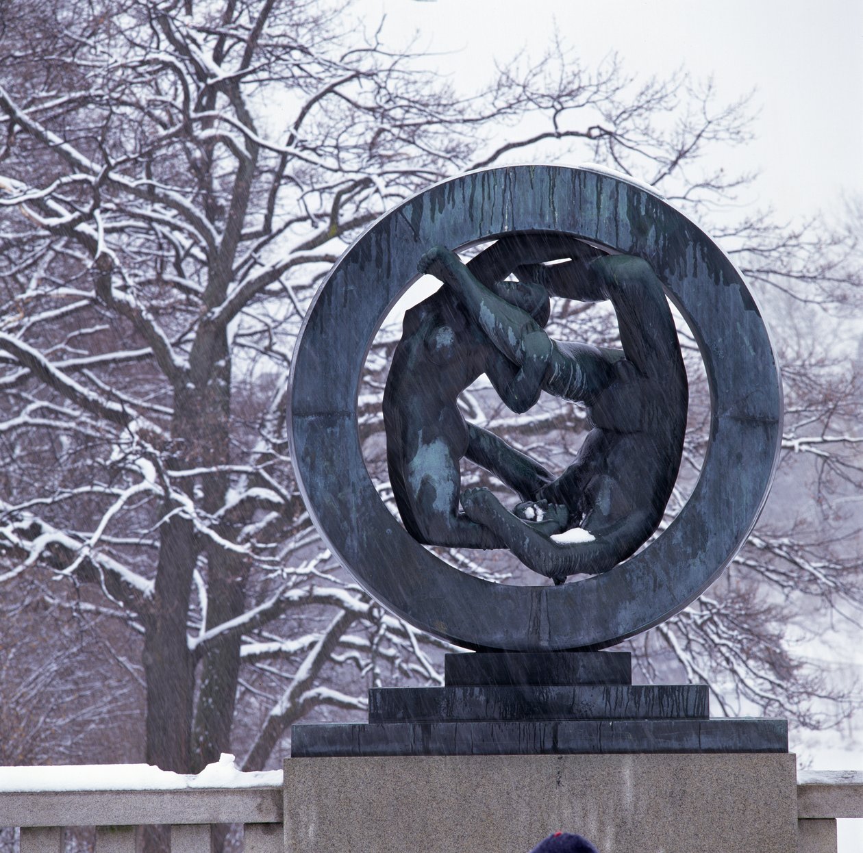Cykl życia (granit) autorstwa Gustav Vigeland