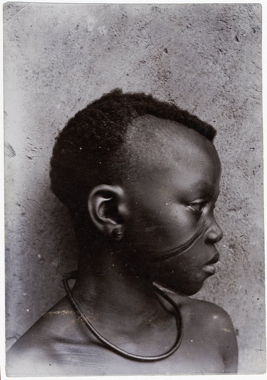 Portret, ok. 1930 (odbitka żelatynowo-srebrowa) autorstwa H. S. Freeman
