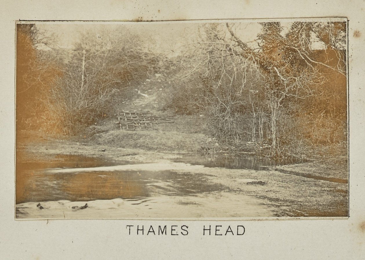 Thames Head autorstwa Henry W. Taunt