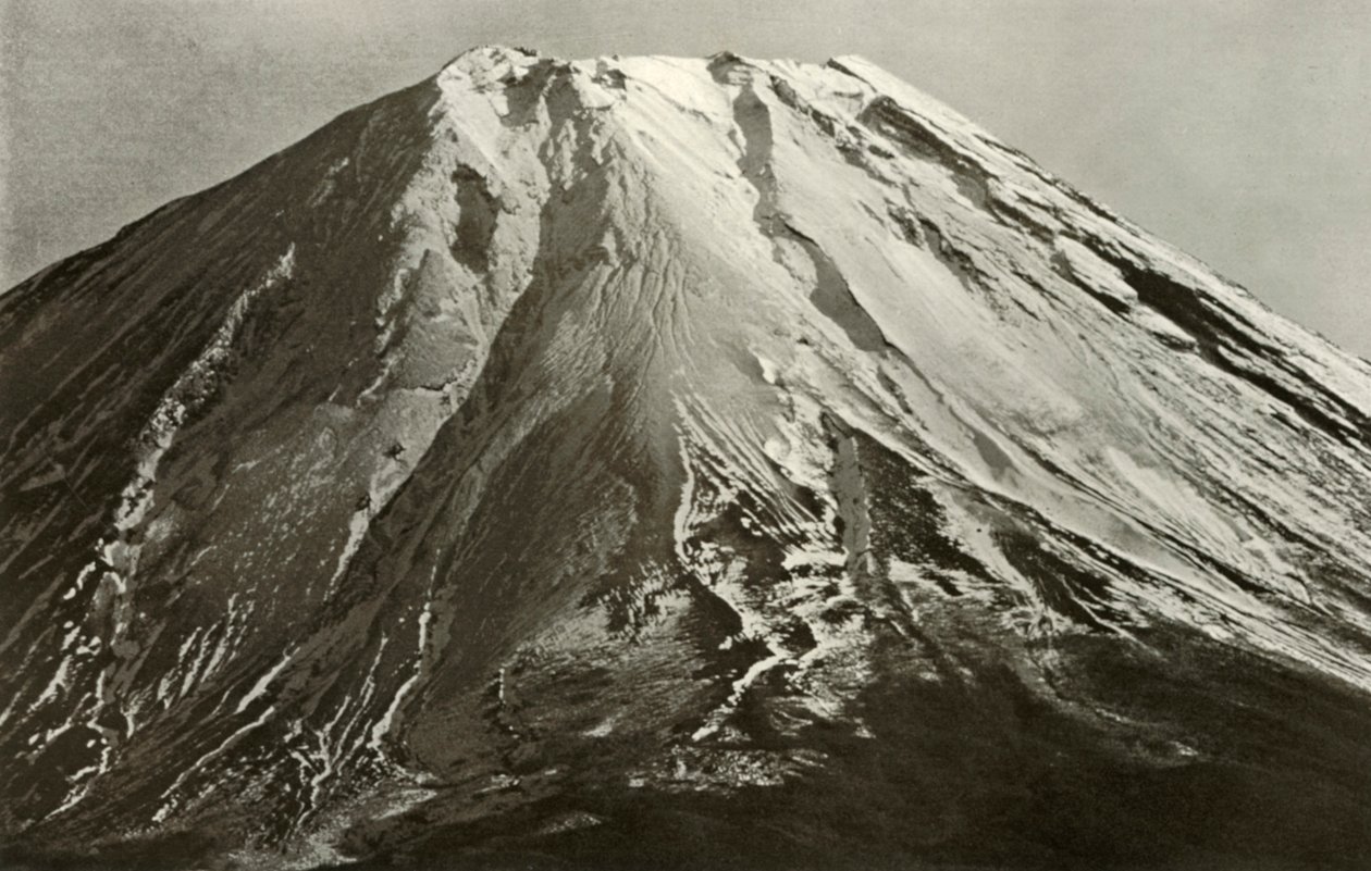 Herb Fuji, 1910. autorstwa Herbert Ponting
