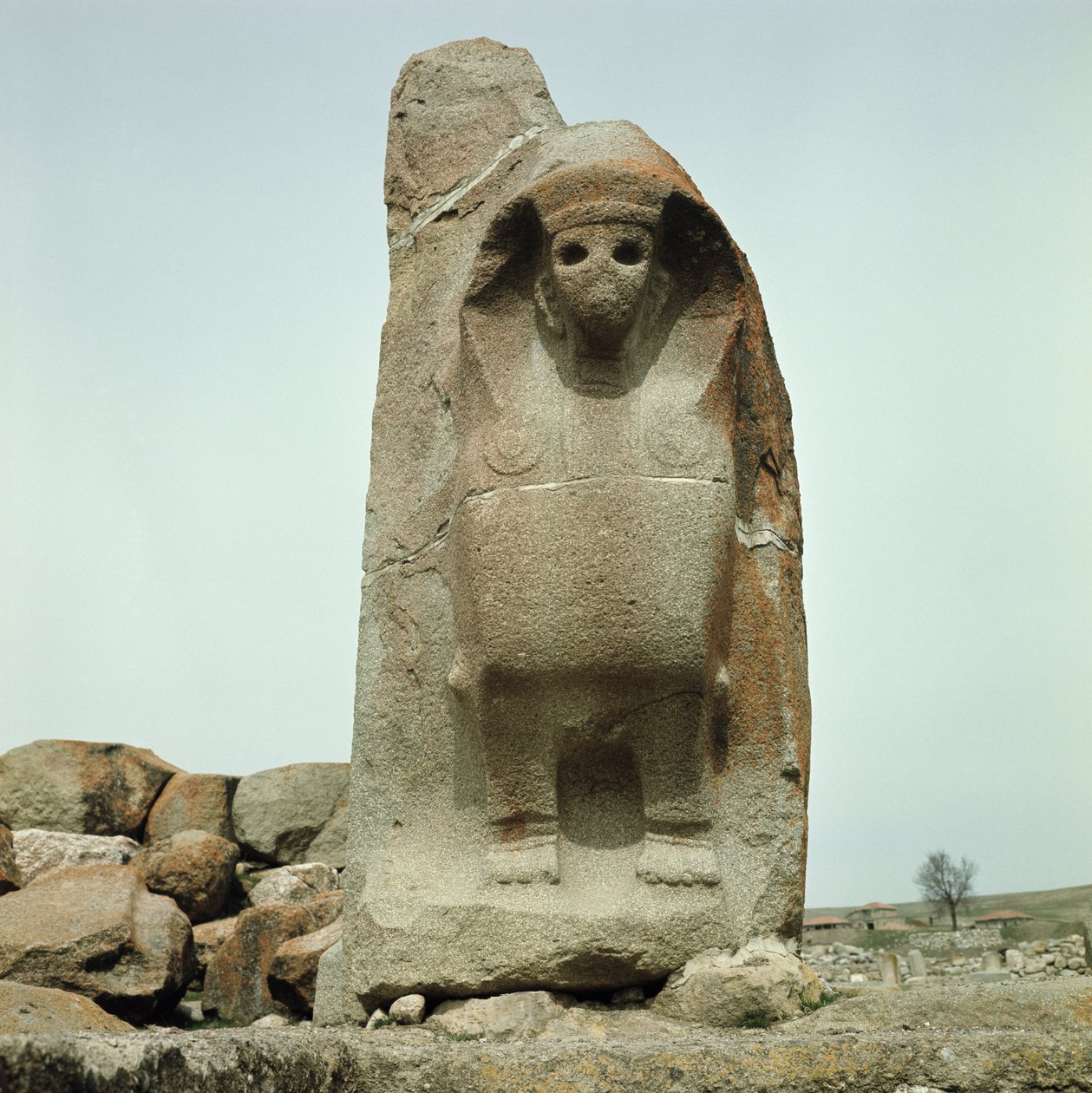 Brama z rzeźbionym Sfinksem autorstwa Hittite