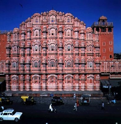 Hawa Mahal (Pałac Wiatrów) wybudowany w 1799 r. (patrz także 208425 i 208426) autorstwa Indian School