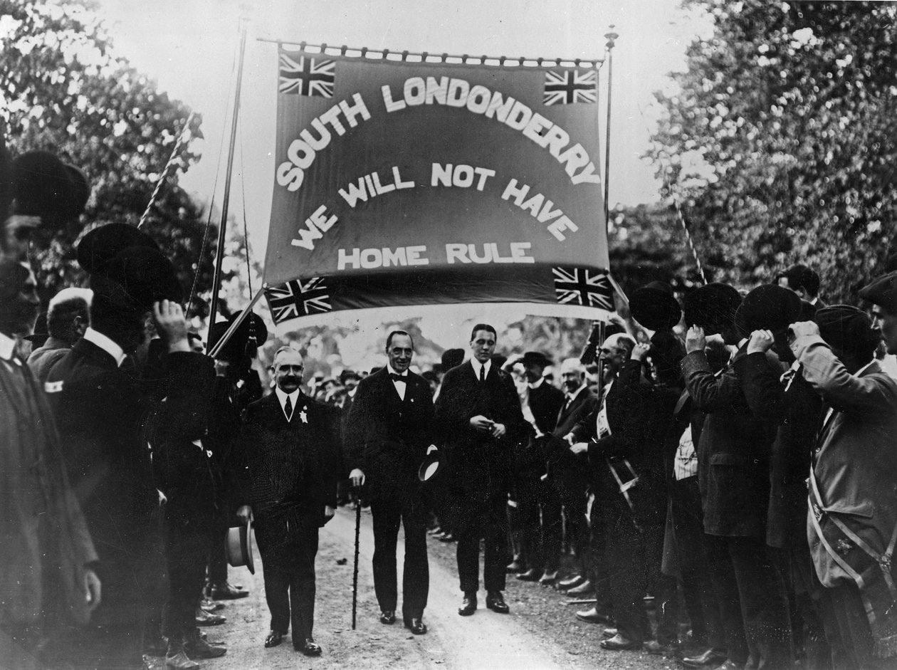 Sir Edward Carson na marszu Unionistów z South Londonderry autorstwa Irish Photographer