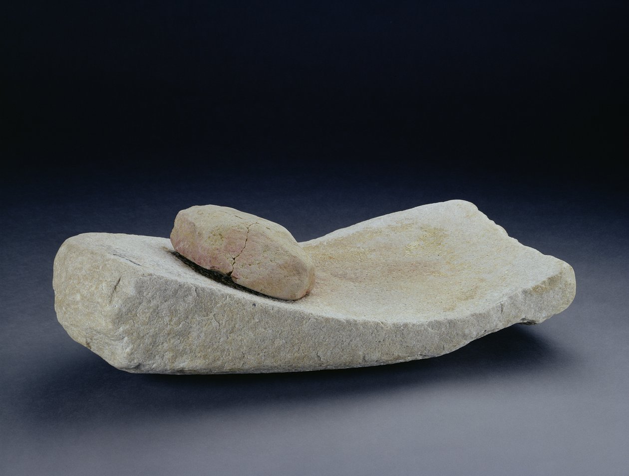 Żarna siodłowe z kamieniem szlifierskim, z farmy w Mingies Ditch, Oxfordshire, epoka żelaza autorstwa Iron Age