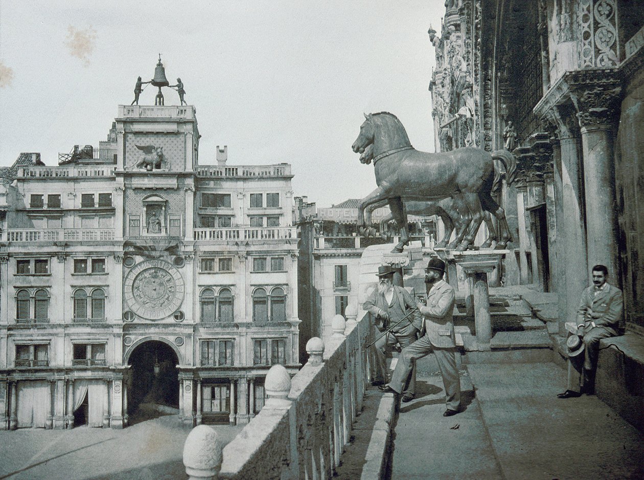 Wieża Zegarowa, Plac Św. autorstwa Italian Photographer
