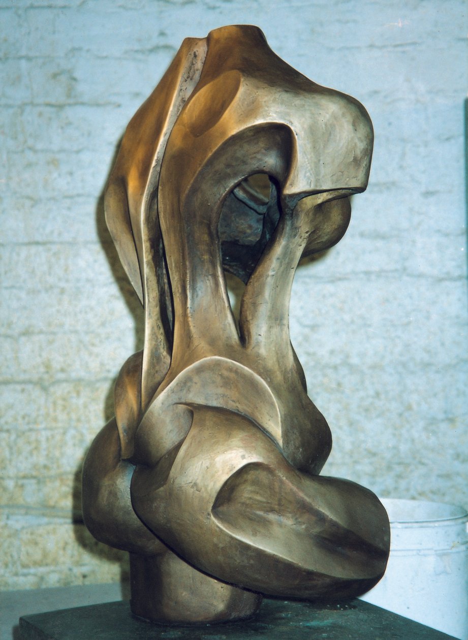 Kobieta, 2001 (brąz) autorstwa Izabella Godlewska de Aranda