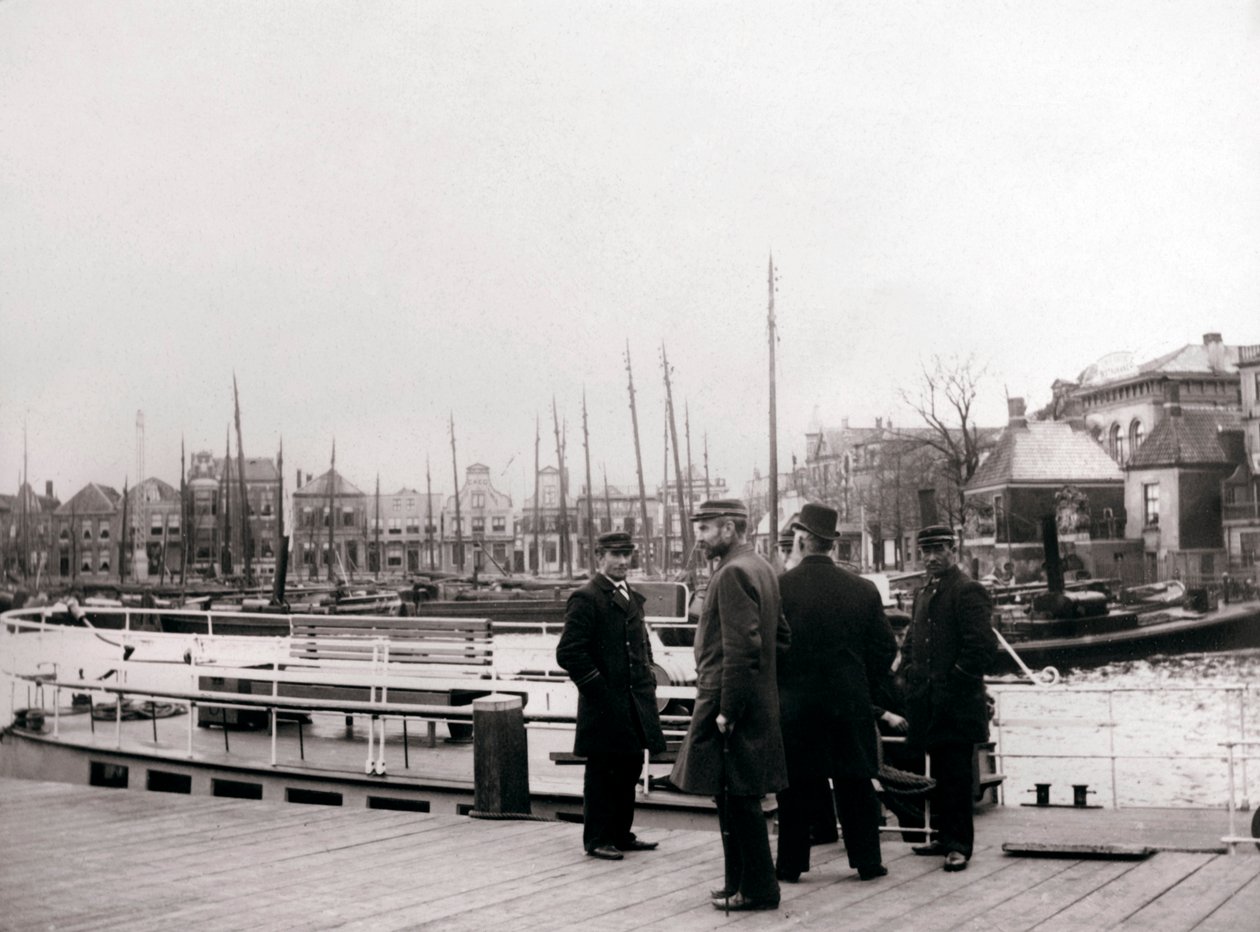 Mężczyźni płynący kanałem, Rotterdam, 1898 r. autorstwa James Batkin