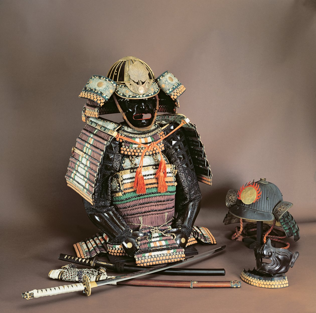 Zbroja samurajska, okres Muromachi (1333-1571) c.1384 autorstwa Japanese School