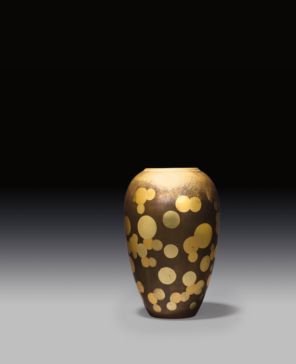 Wazon, ok.1925 (lakierowany metal) autorstwa Jean Dunand