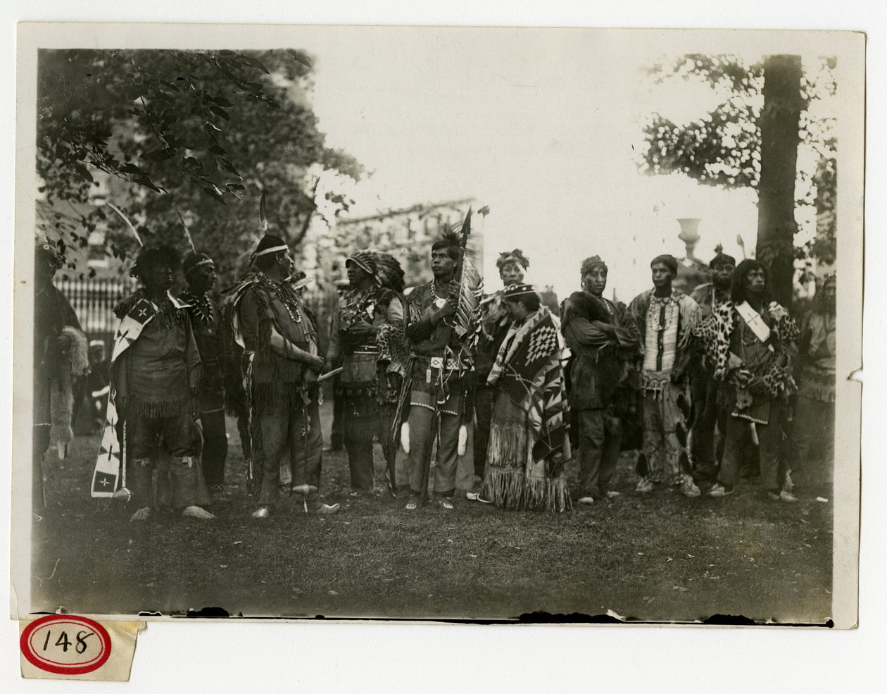 Columbia Lawn Fete, Indianie Irokezów autorstwa Jessie Tarbox Beals