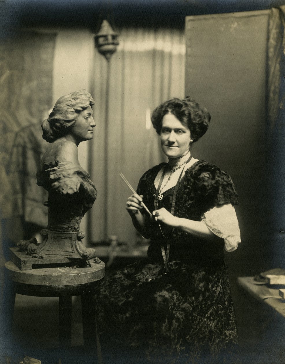 Pani Paulding Farnham, ok.1905-40 autorstwa Jessie Tarbox Beals