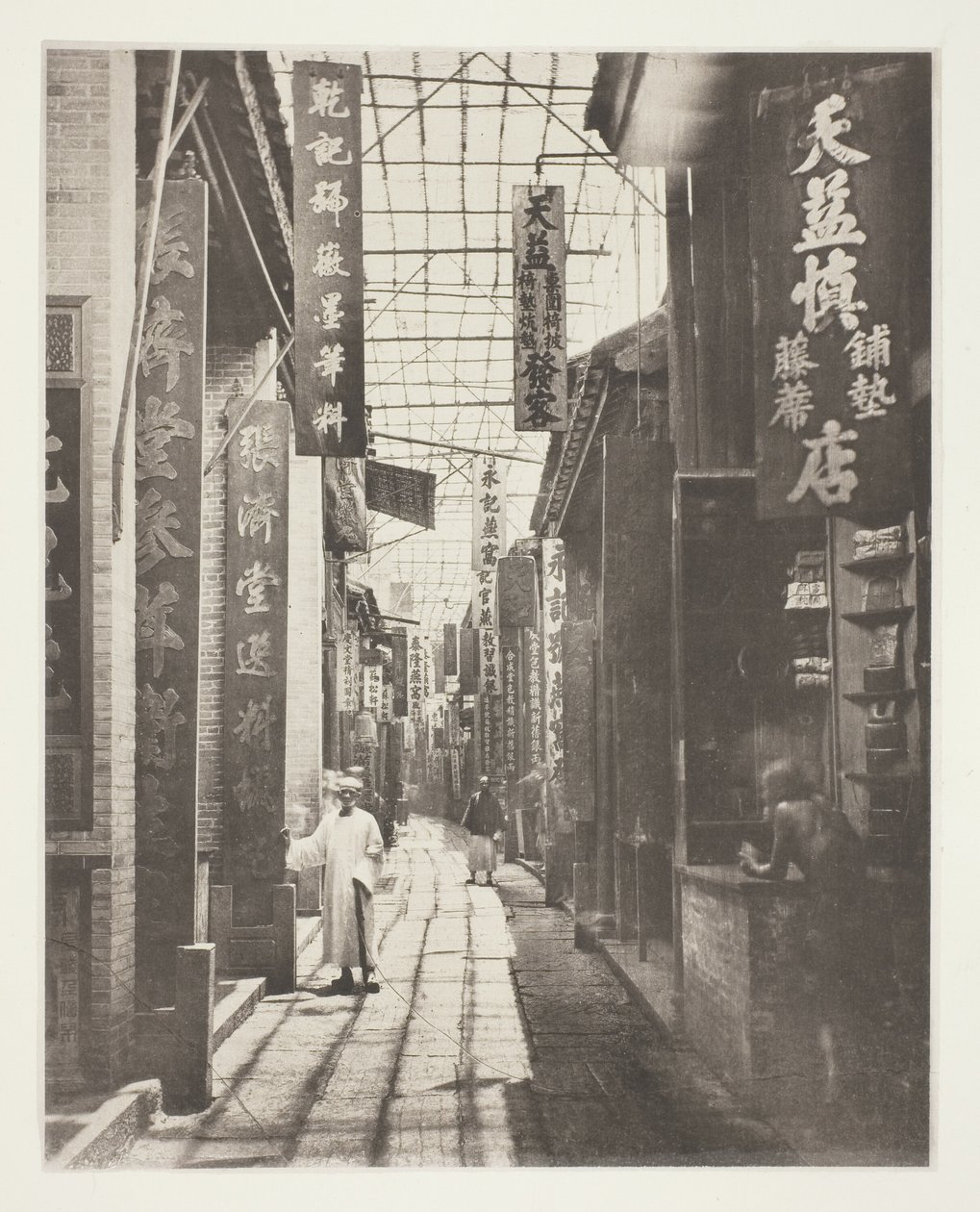 Physic Street, Canton autorstwa John Thomson