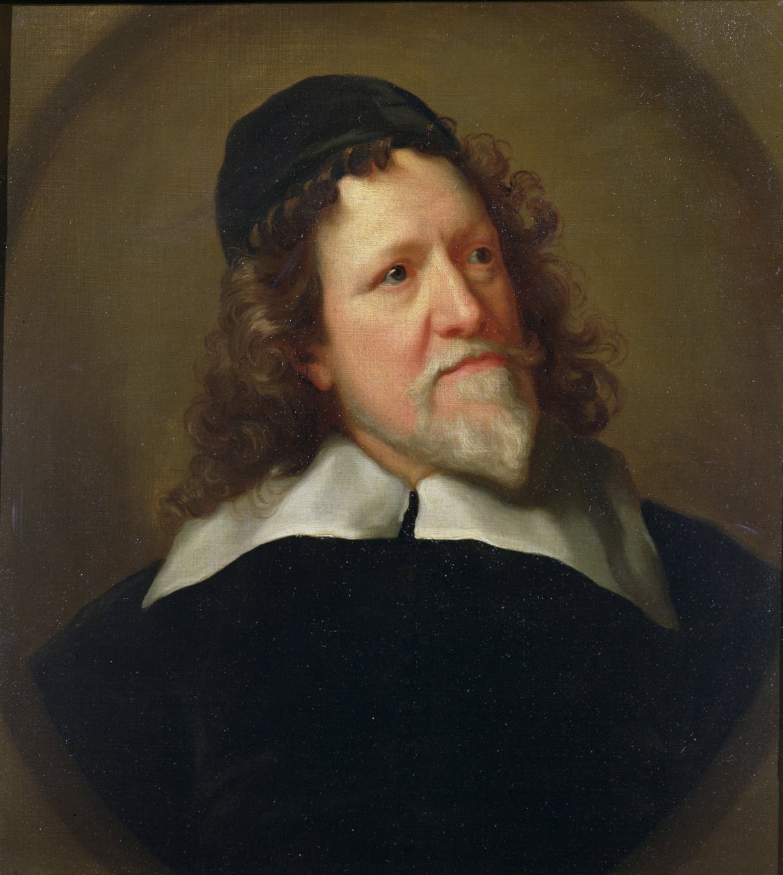 Portret Inigo Jonesa w czarnej tunice i czapce autorstwa Jonathan Richardson
