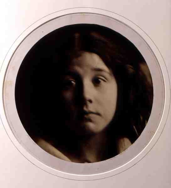 Głowa dziecka, ok. 1866 (zdjęcie czarno-białe) autorstwa Julia Margaret Cameron