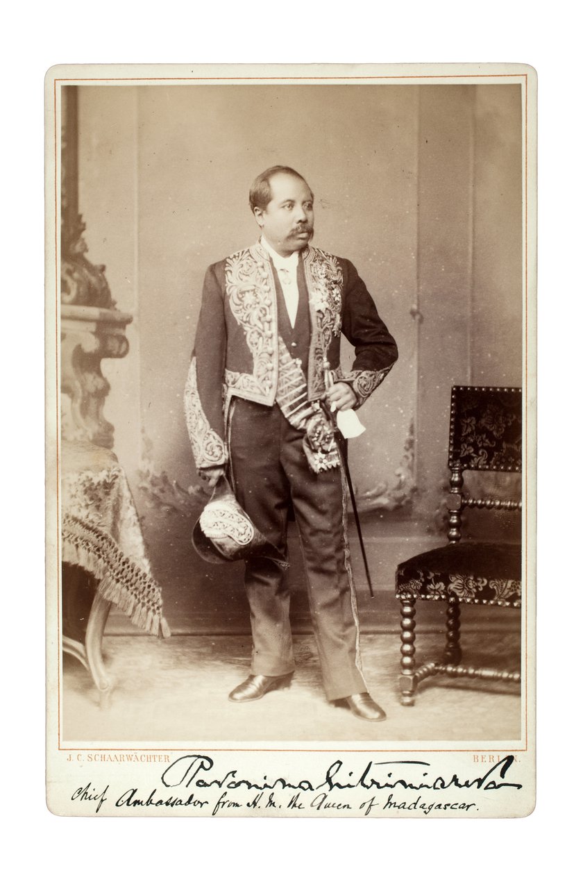 Ravoninahitrinarivo, Berlin, maj 1883 (drukowane albumy) autorstwa Julius Cornelius Schaarwachter