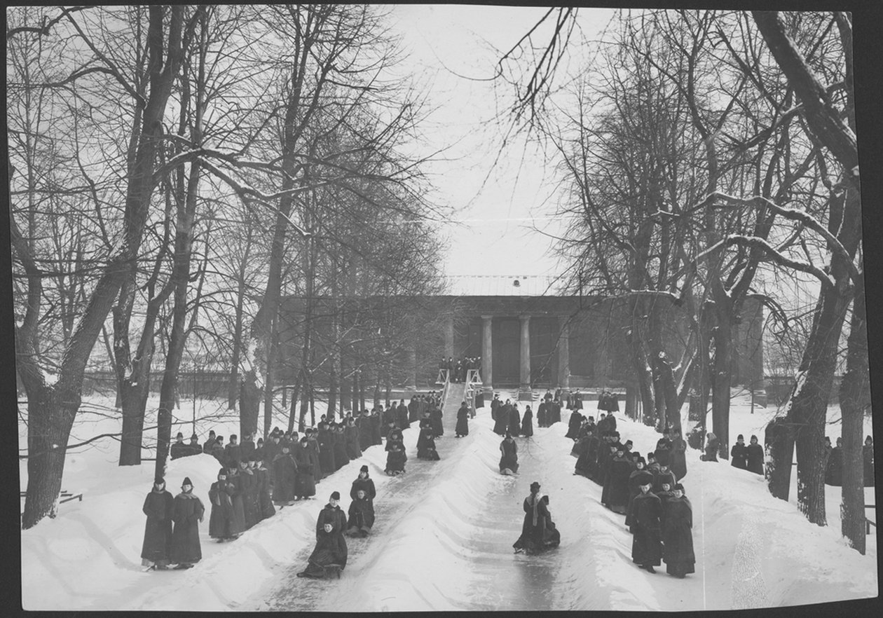 Sanki, przed 1916 autorstwa Karl Karlovich Bulla