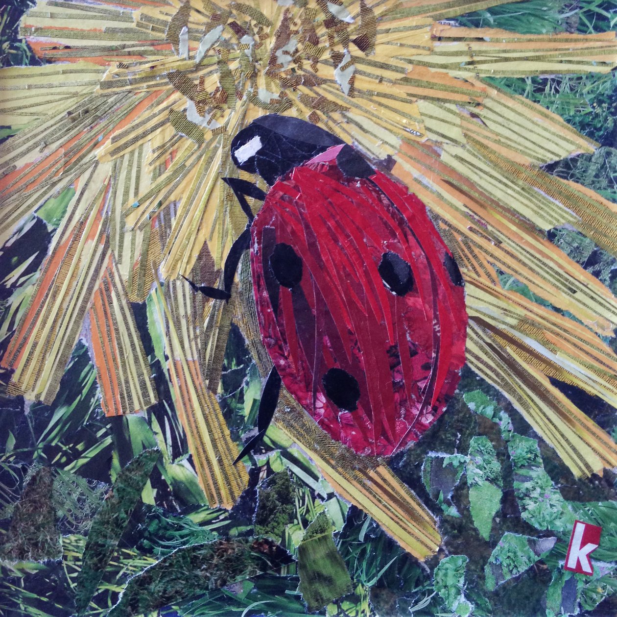 Rise Ladybird On Chryzantema autorstwa Kirstie Adamson