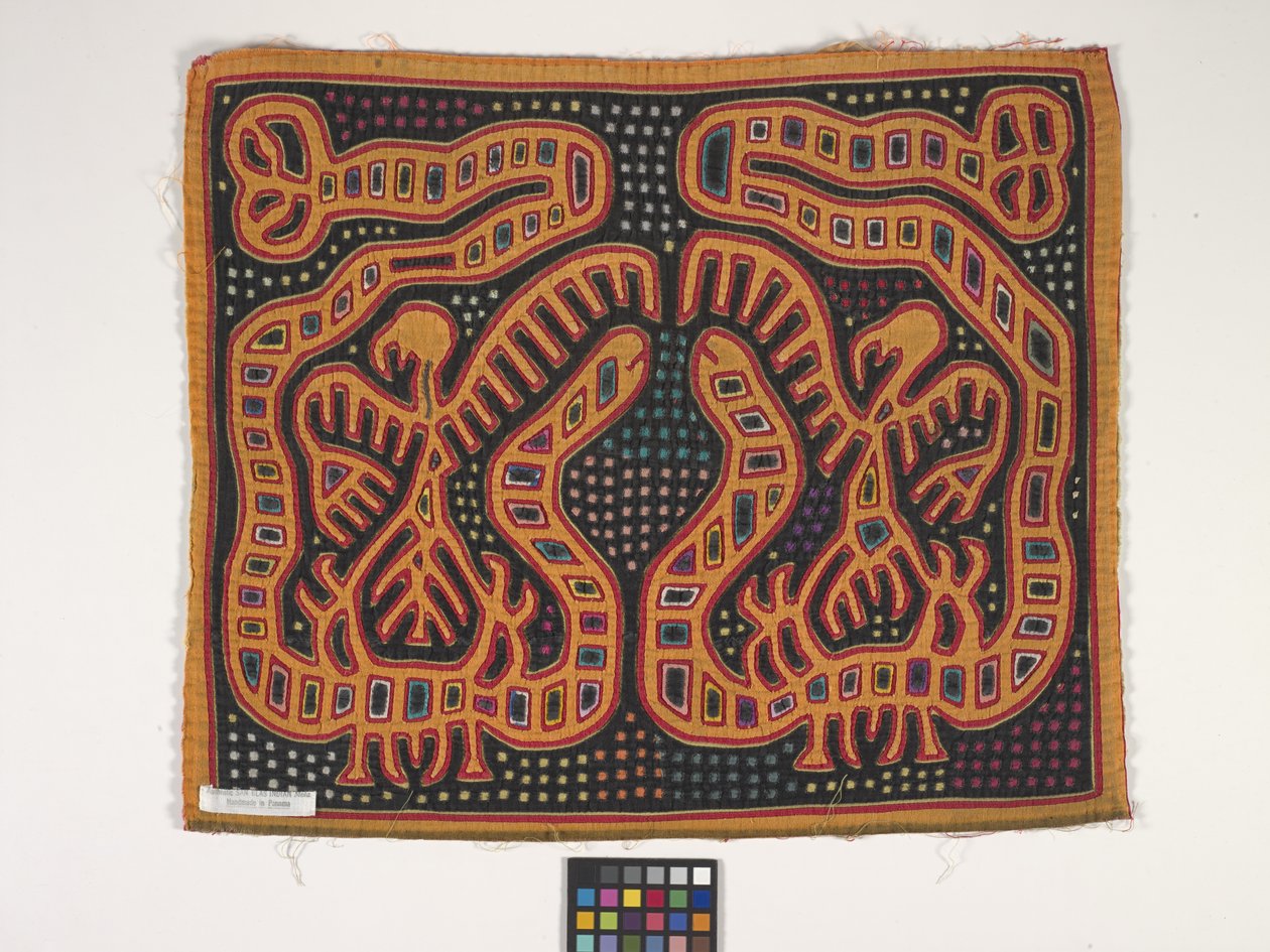 Panel koszuli (Mola) (zdjęcie) autorstwa Kuna Indian Culture