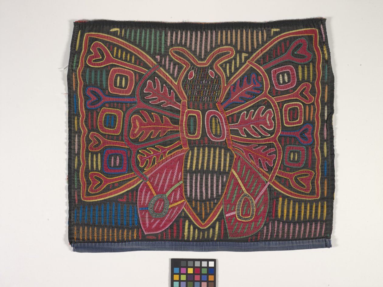 Panel koszuli (Mola) (zdjęcie) autorstwa Kuna Indian Culture